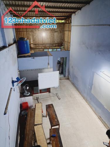 Bán nhà Bình Tân, đường Tỉnh Lộ 10, hẻm xe hơi, 100m2, 1 lầu, chỉ 3.x tỷ - 1