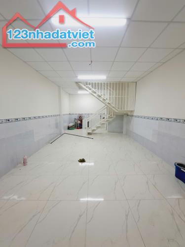 TRƯƠNG PHƯỚC PHAN GIÁP LÊ VĂN QUỚI - 32M2 (4x8) 2 TẦNG BTCT - HẺM 4M THÔNG - GIÁ CHỈ 3.4 T - 2