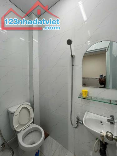 TRƯƠNG PHƯỚC PHAN GIÁP LÊ VĂN QUỚI - 32M2 (4x8) 2 TẦNG BTCT - HẺM 4M THÔNG - GIÁ CHỈ 3.4 T - 4