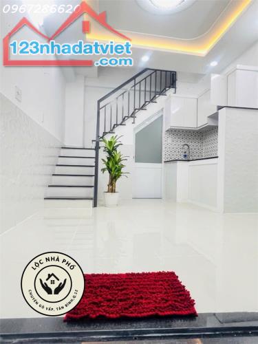 BÁN NHÀ ✈️ GẦN ĐH CÔNG NGHIỆP 4, SD60M2, 3PN,P3 GV, GIÁ NHỈNH 2 TỶ.