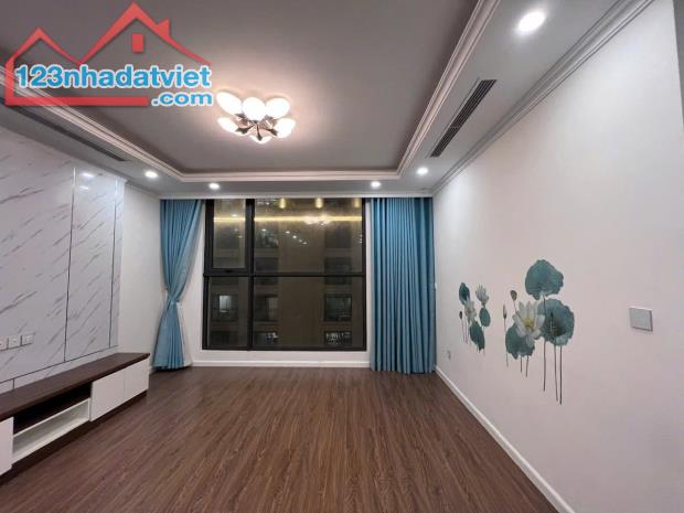 Chính chủ cần bán căn (căn góc) 3PN, 98m2, view cầu Nhật Tân,Sunshine Tây Hồ. LH: 09634165