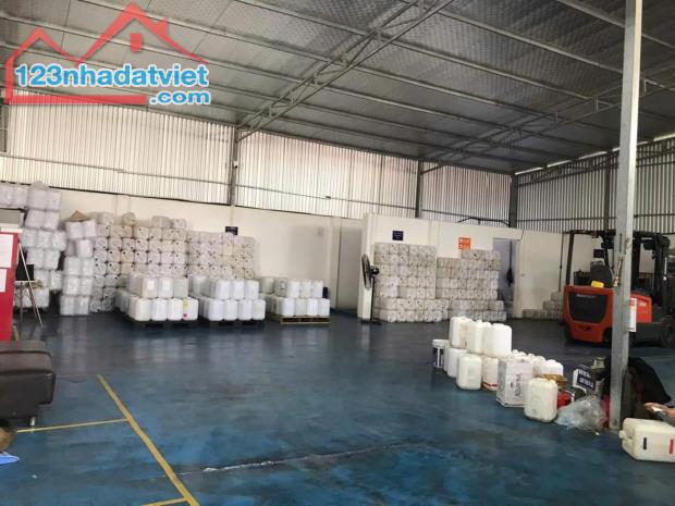 ♥️ CHO THUÊ KHO XƯỞNG 800M VEN TP BẮC NINH 
🔹 ĐIỆN 300KVA
🔹NỀN EPOXY XANH MƯỚT
🔹SẴN - 1