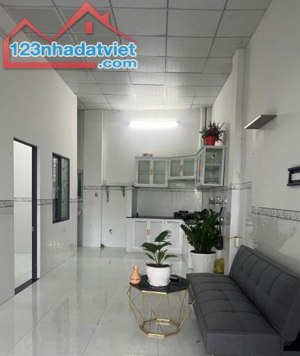 Cần Chuyển Nhượng Nhà Mới Diên An dt  72m2 Giá 1 ty 540tr zalo: 0976396883 Ms Trinh lviec