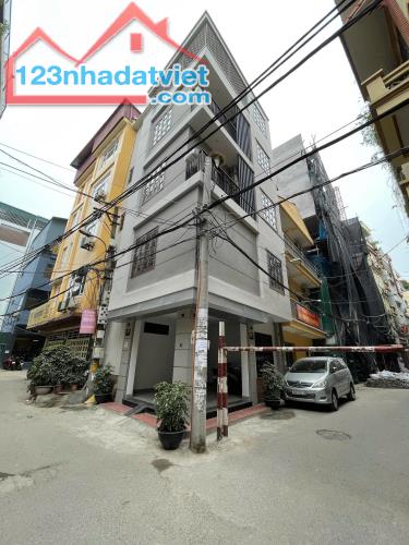 Nhà phố Lạc Long Quân - Tây Hồ. Lô góc - Kinh Doanh. DT40/52m2 - 5 Tầng. Giá 18.5 tỷ.