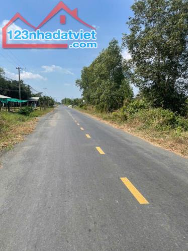 7600m2 đất vườn ấp 9, xã Lương Hòa, Bến Lức, Long An giá 22 tỷ