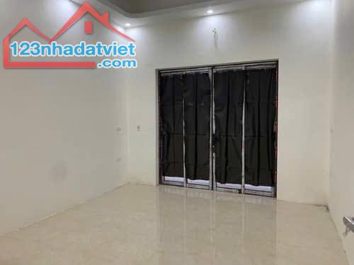 Nhà Đẹp Lý Sơn 42m2, MT 4m, ngõ rộng thoáng, gần ô tô 10m, gần phố, nhỉnh 6 tỷ - 2