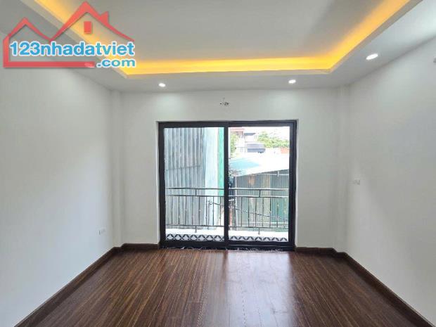 BÁN NHÀ TẠI NGŨ HIỆP ĐẠI ĐỒNG 1 Ô TÔ KINH DOANH 60M2 THANG MÁY 7,2 - 4