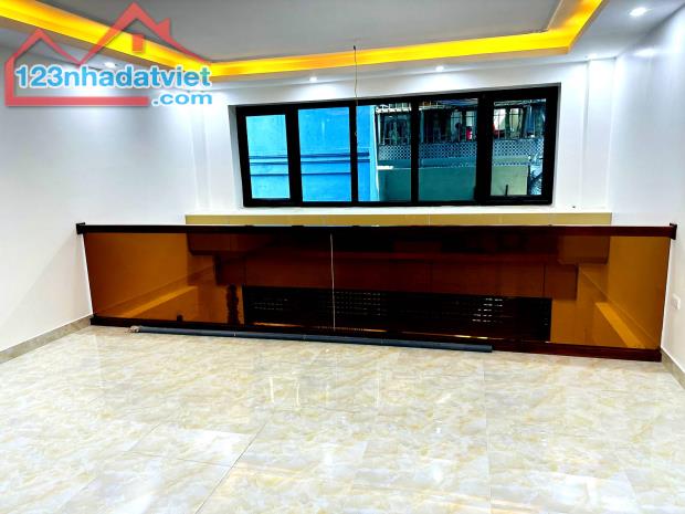 Nhà Đẹp, Gần Hồ, Phố Trần Hữu Tước, Đống Đa, 8 Tầng Thang Máy, MT 5m, Nhỉnh 13Tỷ. - 5