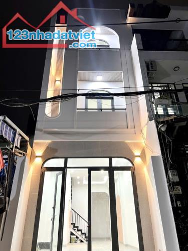 🏡🏡🏡BÁN NHÀ MẶT TIỀN ĐƯỜNG SỐ, 4 TẦNG, BÌNH TÂN, GIÁ CHỈ NHỈNH 5 TỶ, SỔ HỒNG HOÀN CÔNG Đ