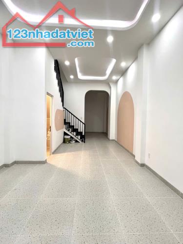 🏡🏡🏡BÁN NHÀ MẶT TIỀN ĐƯỜNG SỐ, 4 TẦNG, BÌNH TÂN, GIÁ CHỈ NHỈNH 5 TỶ, SỔ HỒNG HOÀN CÔNG Đ - 1