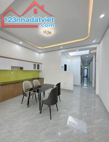 Hạ Giá : Phạm Văn Chiêu P9 Q.Gò Vấp 43m2 1T1L Giá:2,49 Tỷ SHR - 1