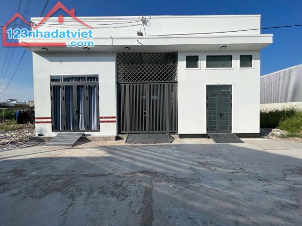 41. Chủ Gửi:Cho Thuê Minihouse 4,2 Triệu Full Nội Thất Mới Đẹp Đậu Ô Tô Trước Nhà