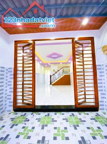 HẺM XE HƠI ĐỖ CỬA - NHÀ MỚI ĐẸP - DT 60 M2 (4 x 15) - QUANG TRUNG - NHỈNH 5 TỶ. - 1