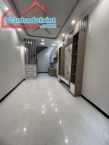 Bán nhà Ngõ 114 Thanh Bình, Ngõ ô tô tránh 3 gác, Mới - Đẹp - Ở Ngay, 30m2, 5 tầng