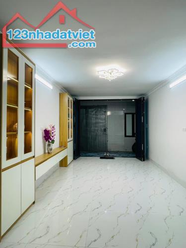 NHÀ HIẾM PHỐ KHƯƠNG TRUNG – THANH XUÂN – 30M2* 4T- 5.65 TỶ