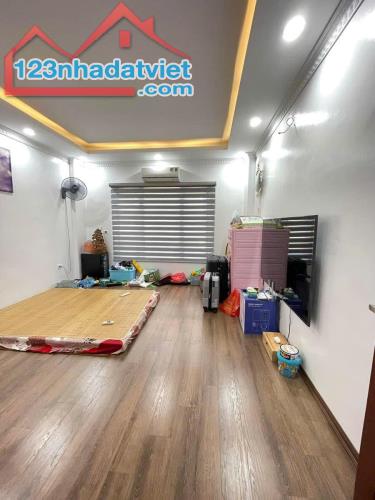 Bán nhà 6 tầng, thang máy, phố Hoàng Đạo Thành, Thanh Xuân, DT 40m, MT 4.1m giá 12.5 tỷ - 3