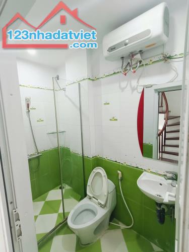 PHÂN LÔ HAI BÀ TRƯNG, ÔTÔ ĐỖ CỬA, GẦN PHỐ, NHÀ ĐẸP, Ở NGAY, 40M2x4Tx4,5M, GIÁ 8,2 TỶ - 5