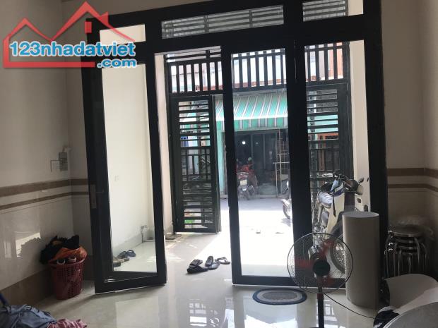 Nhà đẹp Huỳnh Văn Nghệ, Tân Bình, DT 62m2, ngang đẹp- 5,25 tỷ còn TL 0935767286 - 3