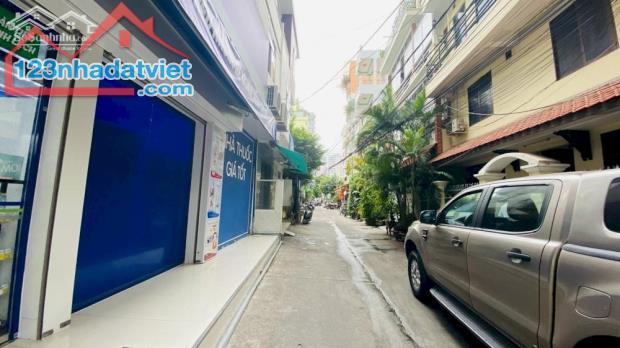 Bán nhà  hẻm Bạch Đằng dt 74m2 Giá bán 11,5 tỷ liên hệ:  0822211968 Minh Nhật