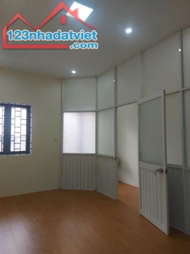 NHÀ SÁT MẶT TIỀN TRƯỜNG SA 62M2, NGANG 4M, NỞ HẬU, 3PN MASTER, Ở NGAY, CHỈ NHỈNH 7 TỶ - 4