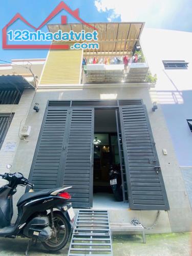 Nhà 2 Tầng, Hẻm Ba Gác, Sát chợ Hiệp Bình, Hiệp Bình Chánh, Giá 4,5 tỷ