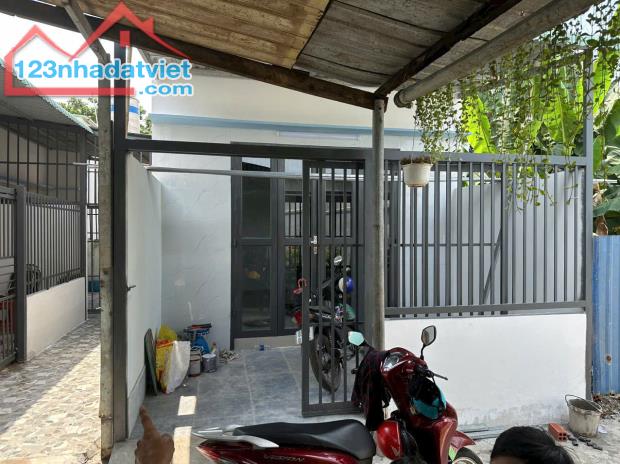 Bán nhà 1 trệt 1 lửng 50m2 (P. Tân Vạn) chỉ 820 triệu