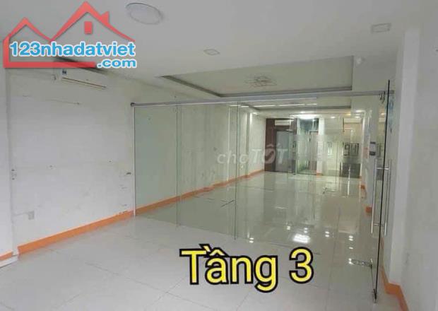 CHO THUÊ NHÀ 5 TẦNG MẶT TIỀN NGUYỄN HUỆ - 400m2 - 3