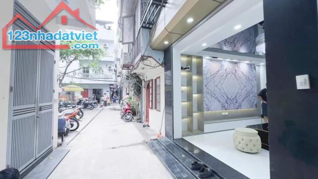 Bán nhà đẹp nhỉnh 5tỷ ngõ ôtô phố Ngọc Hà 30m2 5tầng Ba Đình