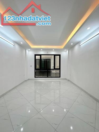 BÁN NHÀ VĂN QUÁN-HÀ ĐÔNG 5T-31M2 OTO LÙI CỔNG, 1 NHÀ RA PHỐ GIÁ CỰC RẺ 6.34 TỶ 0945134705 - 2