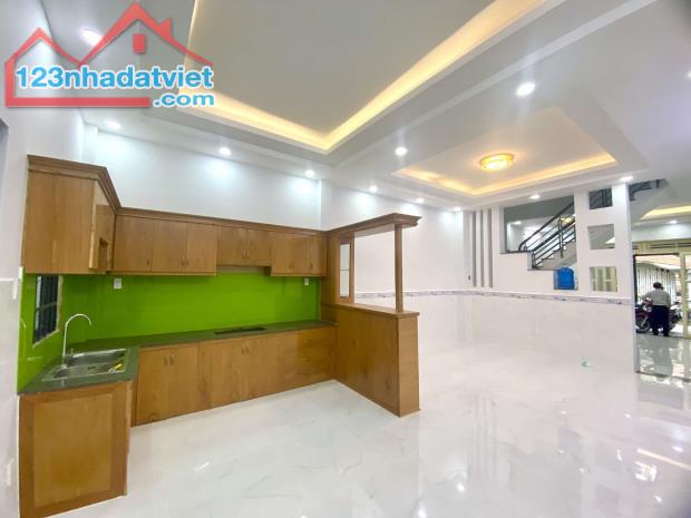 NHÀ MỚI - ĐẸP - THỚI TAM THÔN - HÓC MÔN 👉91M2 👉 4TY.300.TRIEU👈 . Nhà BTCT, kiên cố - 3p - 3