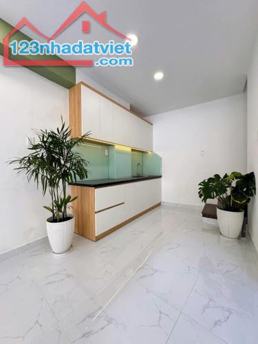 NHÀ 2 TẦNG MỚI ĐẸP  CẠNH GÒ XOÀI GIÁP TÂN PHÚ - HẺM THÔNG - 32M2 - HOÀN CÔNG ĐỦ NHỈNH 3 TỶ - 2