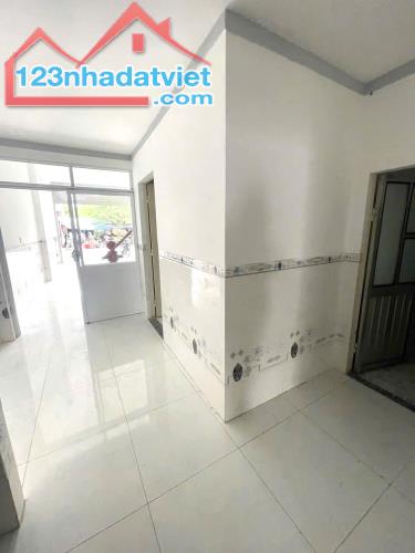 Cho thuê mặt bằng chợ ngã 4 Quang Thắng P.Trảng Dài DT140m2, 3PN,vĩa hè. - 2