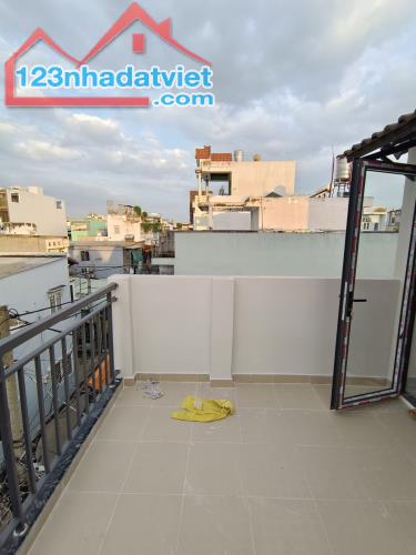 Bán nhà Bình Tân, đường Trương Phước Phan, hẻm xe hơi, 44m2, 2 lầu, chỉ 3.x tỷ, hiếm - 1
