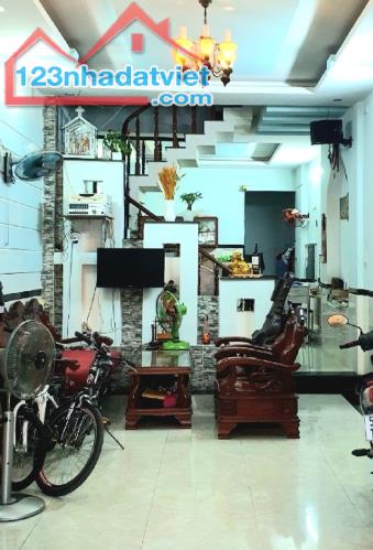Nhà 2 tầng 63m2, ô tô ngủ trong nhà, mới đẹp, vô ở ngay, TP. Thủ Đức. - 1