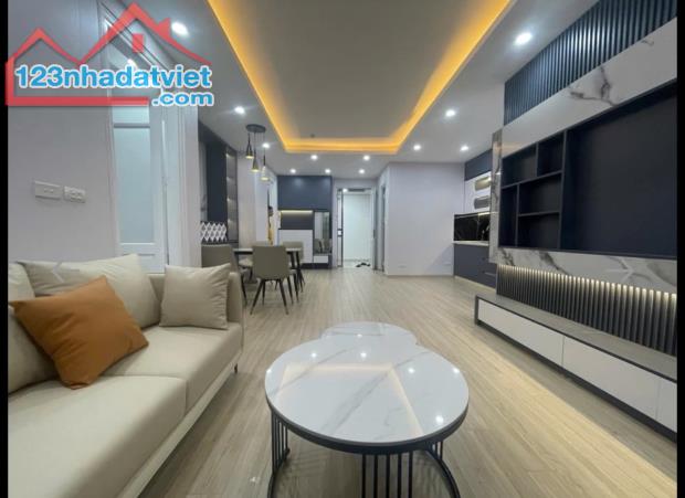 BÁN CHUNG CƯ THÀNH PHỐ GIAO LƯU 80M2 - 4.1 TỶ - 4