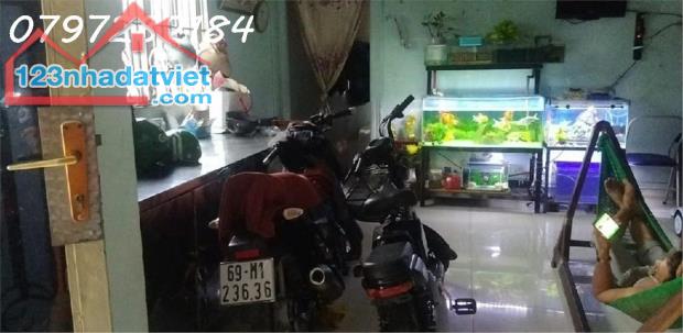 HẺM Ô TÔ - 92M2 - NGANG 5M - CẤP 4 - 2 PHÒNG NGỦ - Ô TÔ NGỦ TRONG NHÀ  - TRƯỜNG THẠNH - 1