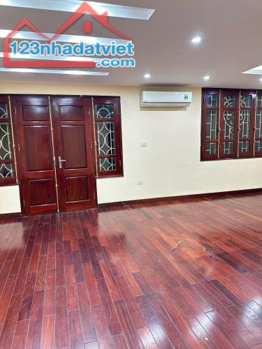 Bán Nhà Trường Chinh-Ngã Tư Sở 80m 5T MT10m 26.9 tỷ Phân Lô Ôtô Văn Phòng