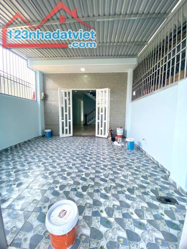 MẶT TIỀN ĐƯỜNG NHỰA TÂN HIỆP -HÓC MÔN  105m2👉 NGANG 5M 👉 4TỶ800TRIỆU👈 .GẦN CHỢ NHỎ TÂN