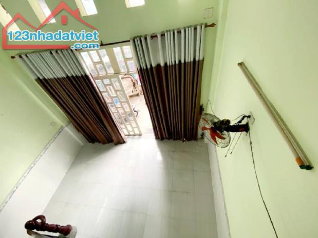 NHÀ BÁN2/LÊ TRỌNG TẤN T N PHÚ DT 39m2   GIÁ CHỈ 3,7TỶ NHÀ  4,9m x8m - 1