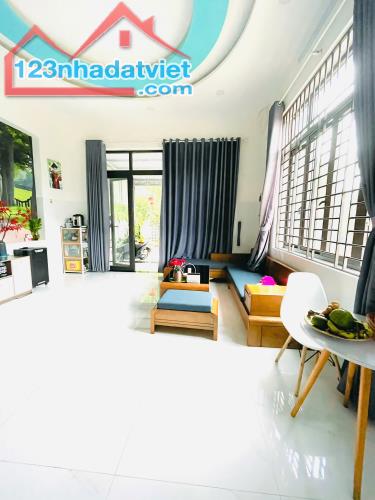 Bán nhà 2 tầng Bê Tông oto Duy Tân – Gần Võ Chí Công – 287m2 - 2