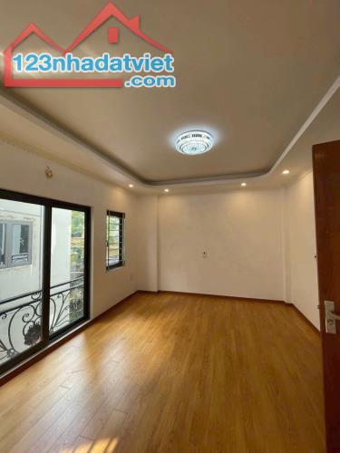 Siêu phẩm Nhân Trạch - 31M2 , 5 tầng rộng rãi, tiện ích đi lại - 2