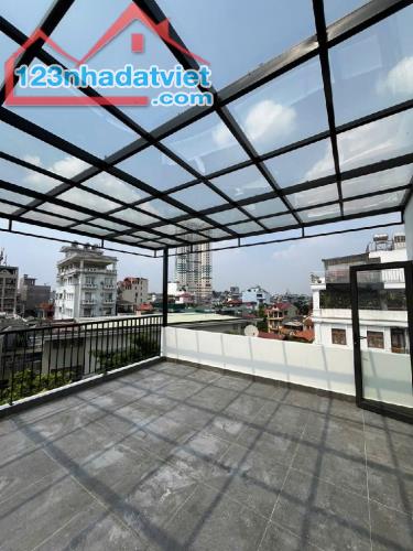 Bán nhà phố Hoàng Mai, HIẾM!!. Diện tích 50m2, nhà phân lô, ô tô, kinh doanh, giá 10 tỷ - 5