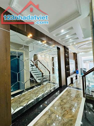 RẺ và ĐẸP. nhà Tô Hiệu 50m2, 5 TẦNG, giá 10 tỷ. THANG MÁY - Ở NGAY - Ô TÔ TRÁNH THÔNG - - 1