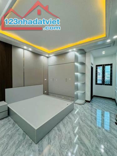 RẺ và ĐẸP. nhà Tô Hiệu 50m2, 5 TẦNG, giá 10 tỷ. THANG MÁY - Ở NGAY - Ô TÔ TRÁNH THÔNG - - 3