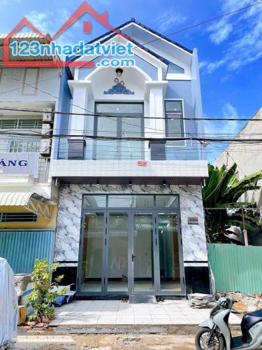 nhà mặt tiền cần bán gấp 770tr, không bị vướng tranh chấp. đường trịnh như khuê bình chánh