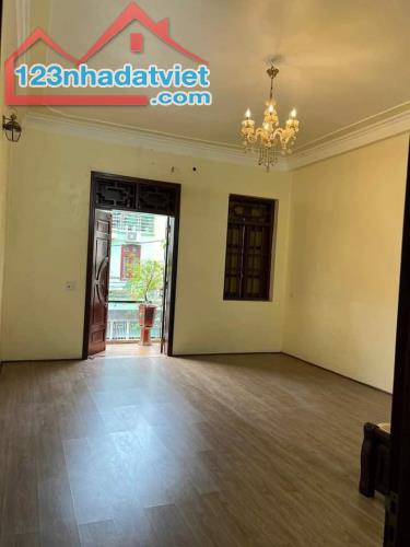 Nhà ĐẸP kđt Văn Khê 50m2, 5 TẦNG, nhỉnh 13 tỷ. GARA - Ở NGAY - VỈA HÈ - Ô TÔ TRÁNH - KINH - 3