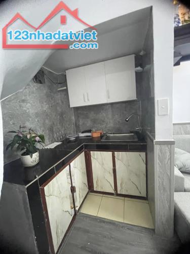 ⚜️ Bán Nhà Văn Hương 18M2 4T MT 3 M, Chỉ 2.6 Tỷ Đống Đa Ngõ Thông⚜️ - 1