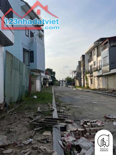 Thanh Am Long Biên nhà 96m 2 mặt đường vỉa hè kinh doanh oto tránh view hồ công viên 14 tỷ - 3