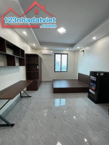 🏠 BÁN TÒA CCMN - NGÕ 205 PHÚ DIỄN - 7 TẦNG - 55M² - 12 PHÒNG - 9.9 TỶ 
📞 Hằng Mini - 1