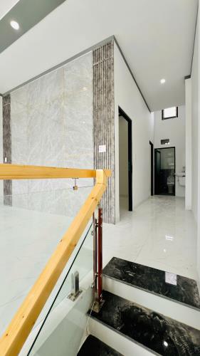 🏡 Nhà đẹp 1 trệt 1 lầu mới xây ngay cuối đường Đồng Khỏi mới xây DT 20x5 sổ riêng - 2